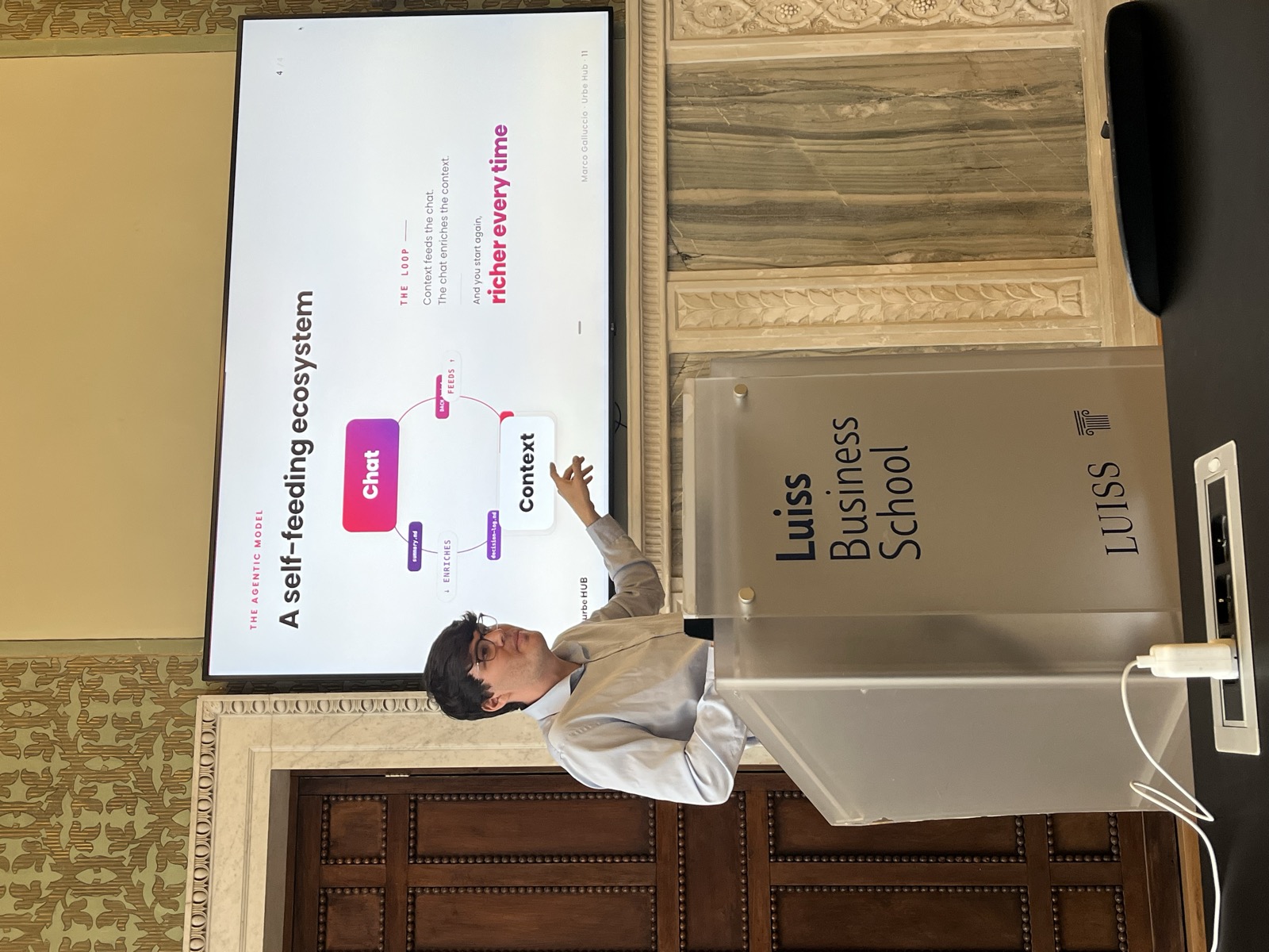 Marco Galluccio al leggio durante un intervento alla LUISS Business School